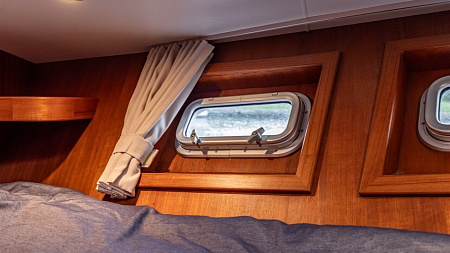Яхта Privateer Trawler 50
